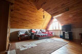 Гостевой дом Sadyba Pogar Славское Двухуровневый люкс-20